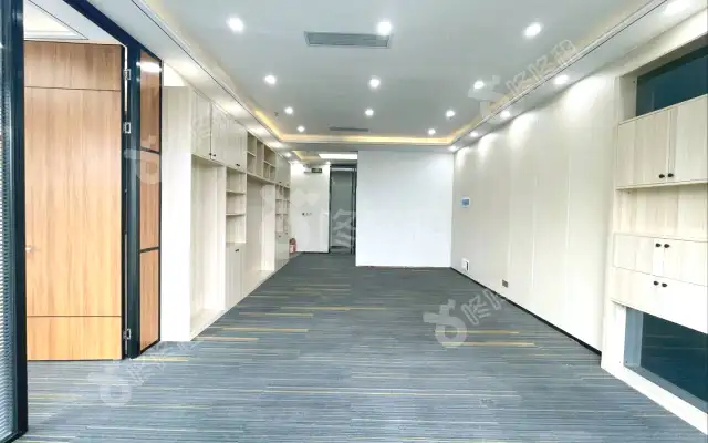 侨城坊_110平_精装_办公室房源出租