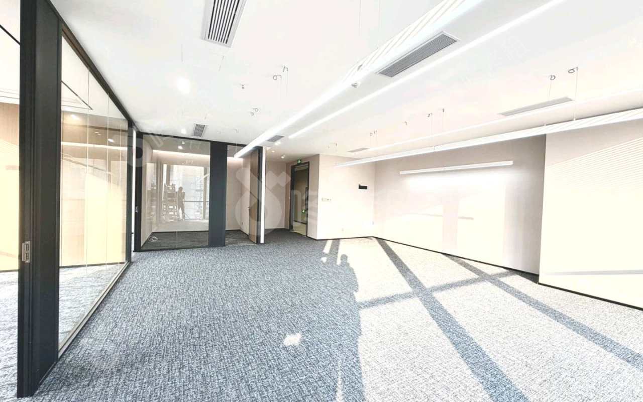 太子广场_241平_精装_办公室开间