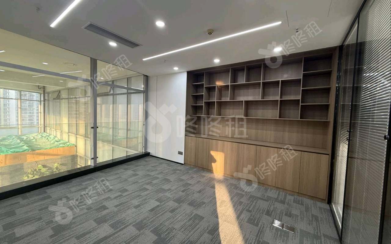 海岸城大厦_480平_精装_办公室隔间