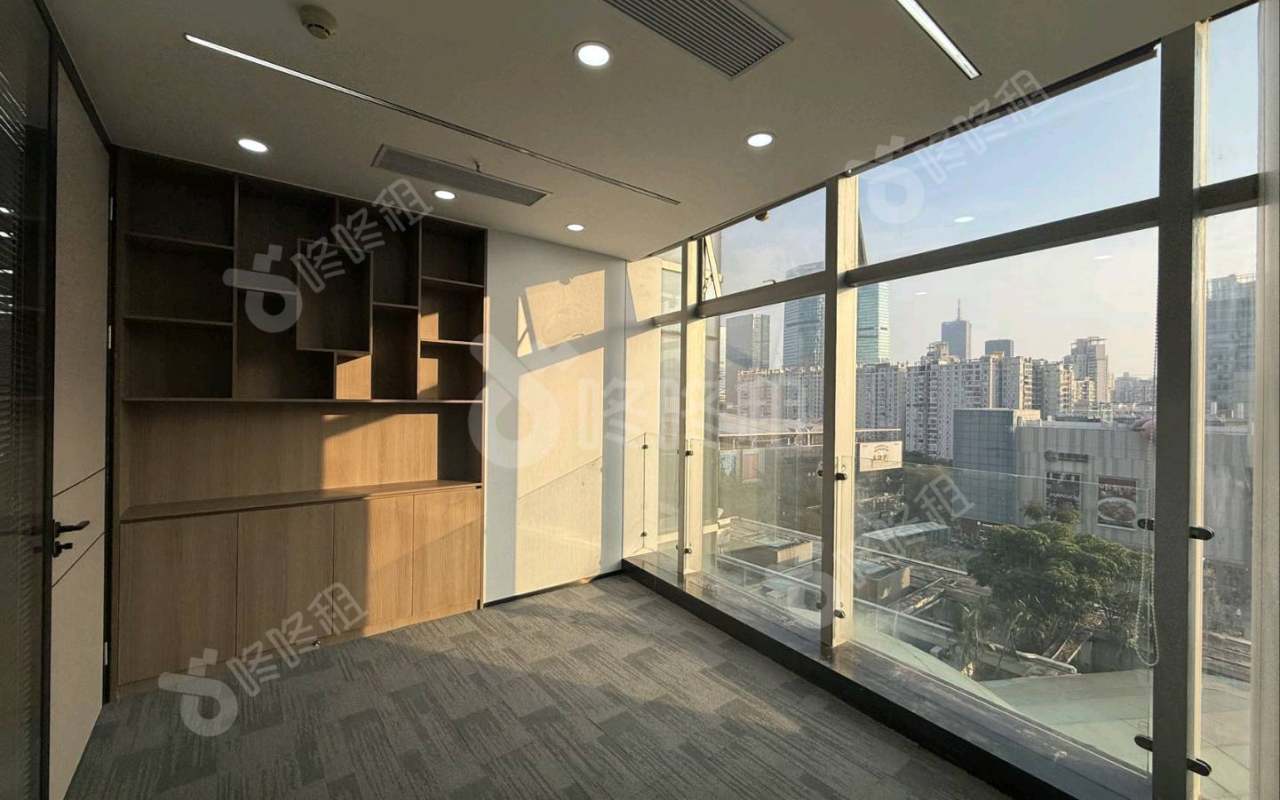 海岸城大厦_480平_精装_办公室隔间