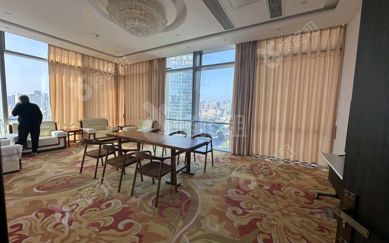 鸿荣源·环智中心_2150.39平_精装_办公室隔间