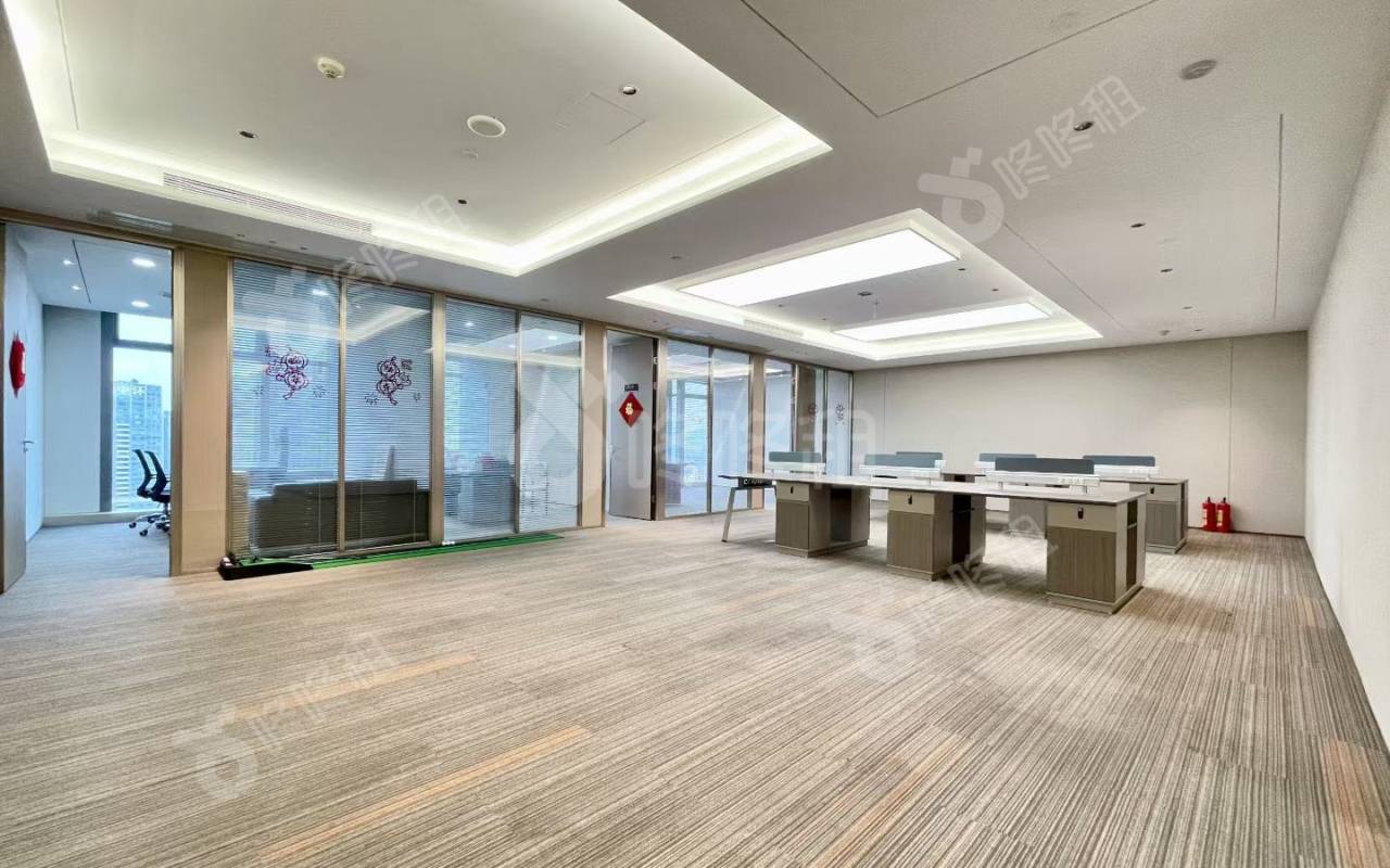 福田卓越时代广场_369平_精装_办公室开间