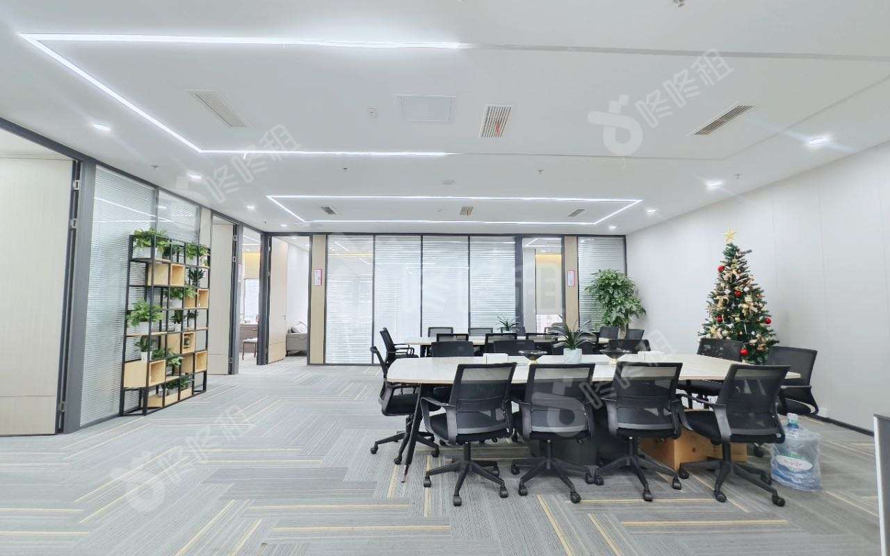兆鑫汇金广场_379平_精装_办公室开间