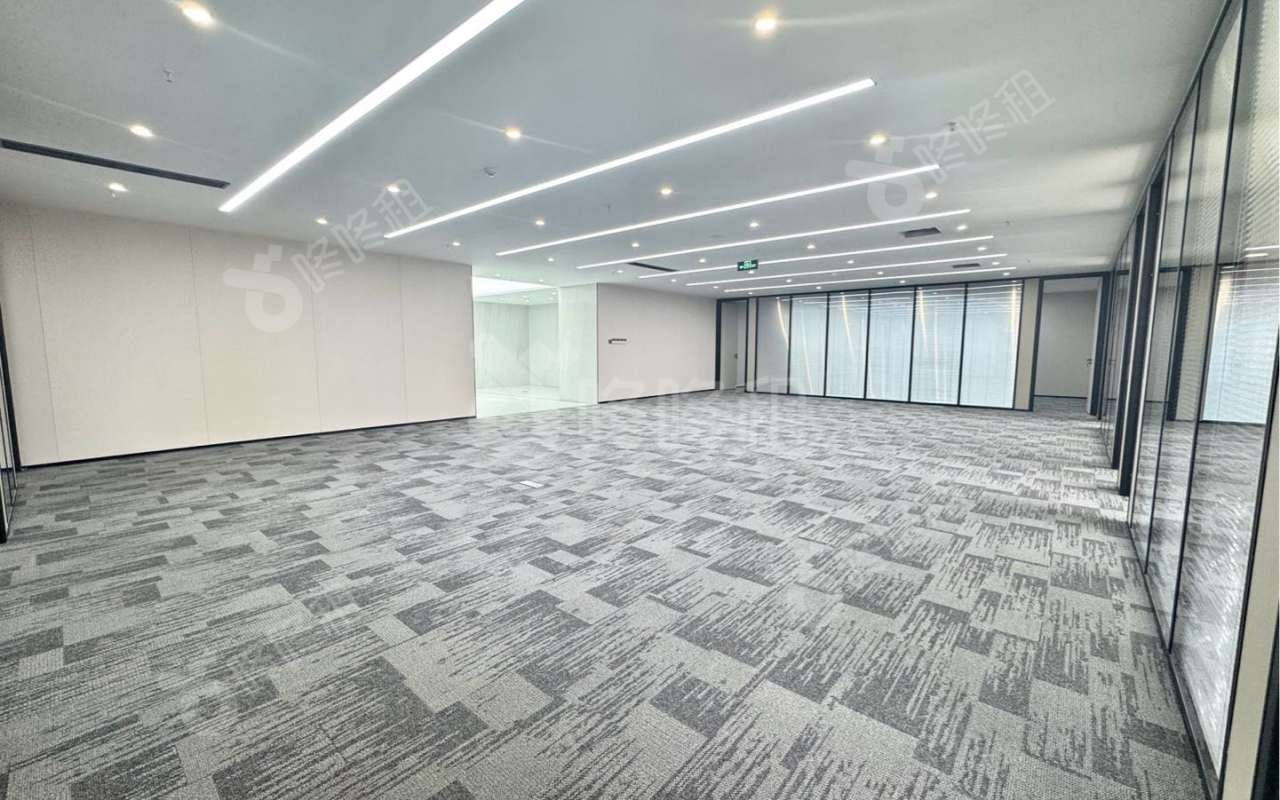 荣超国际商会中心(深圳国际商会中心)_708平_精装_办公室开间