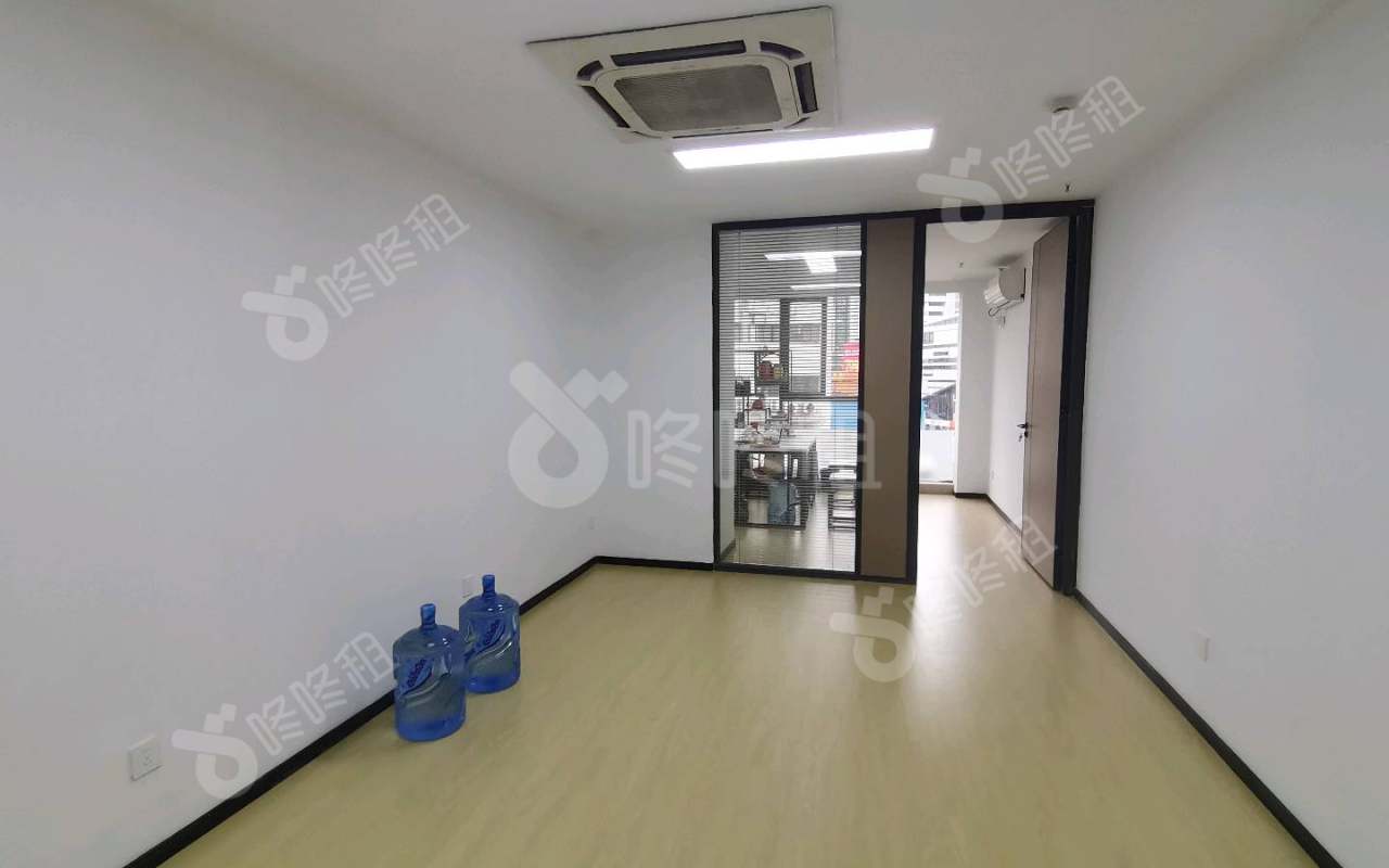 深南花园（裙楼）_120平_精装_办公室开间