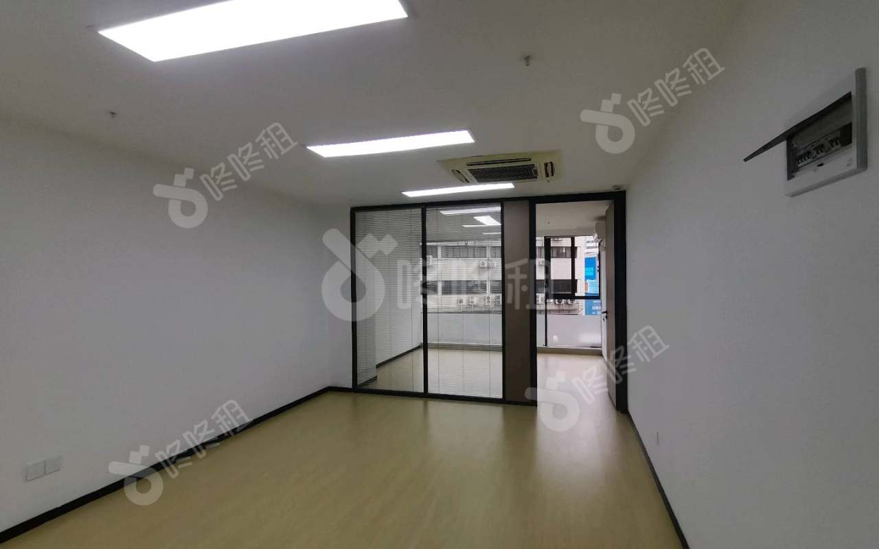 深南花园（裙楼）_100平_精装_办公室开间