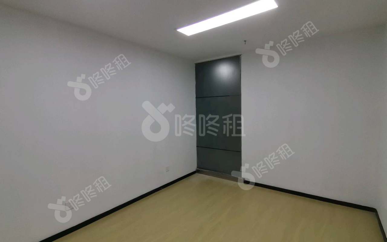 深南花园（裙楼）_50平_精装_办公室开间