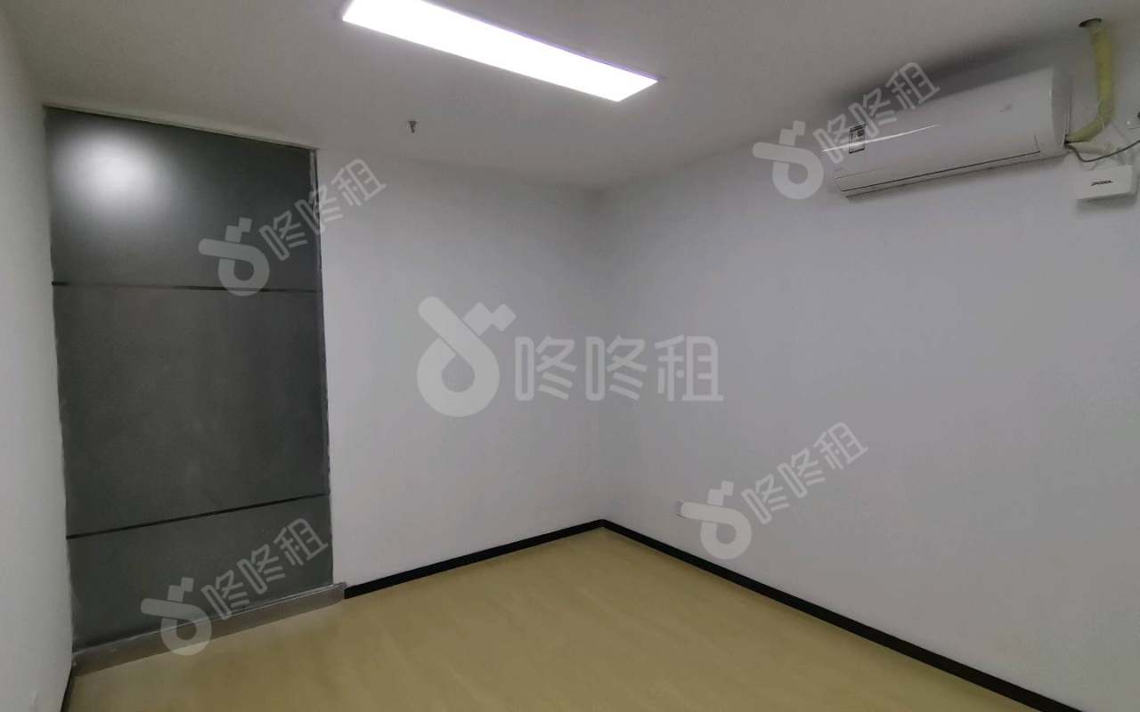 深南花园（裙楼）_50平_精装_办公室开间