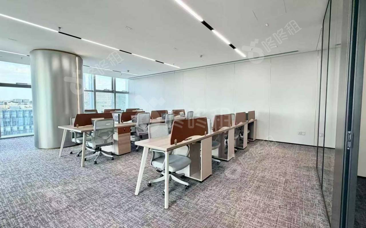 康泰创新广场_280平_豪装_办公室开间
