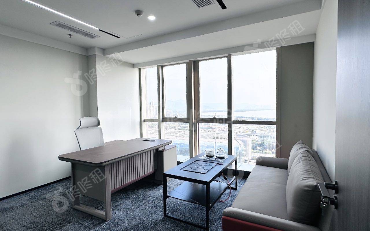 联泰大厦_175平_精装_办公室隔间