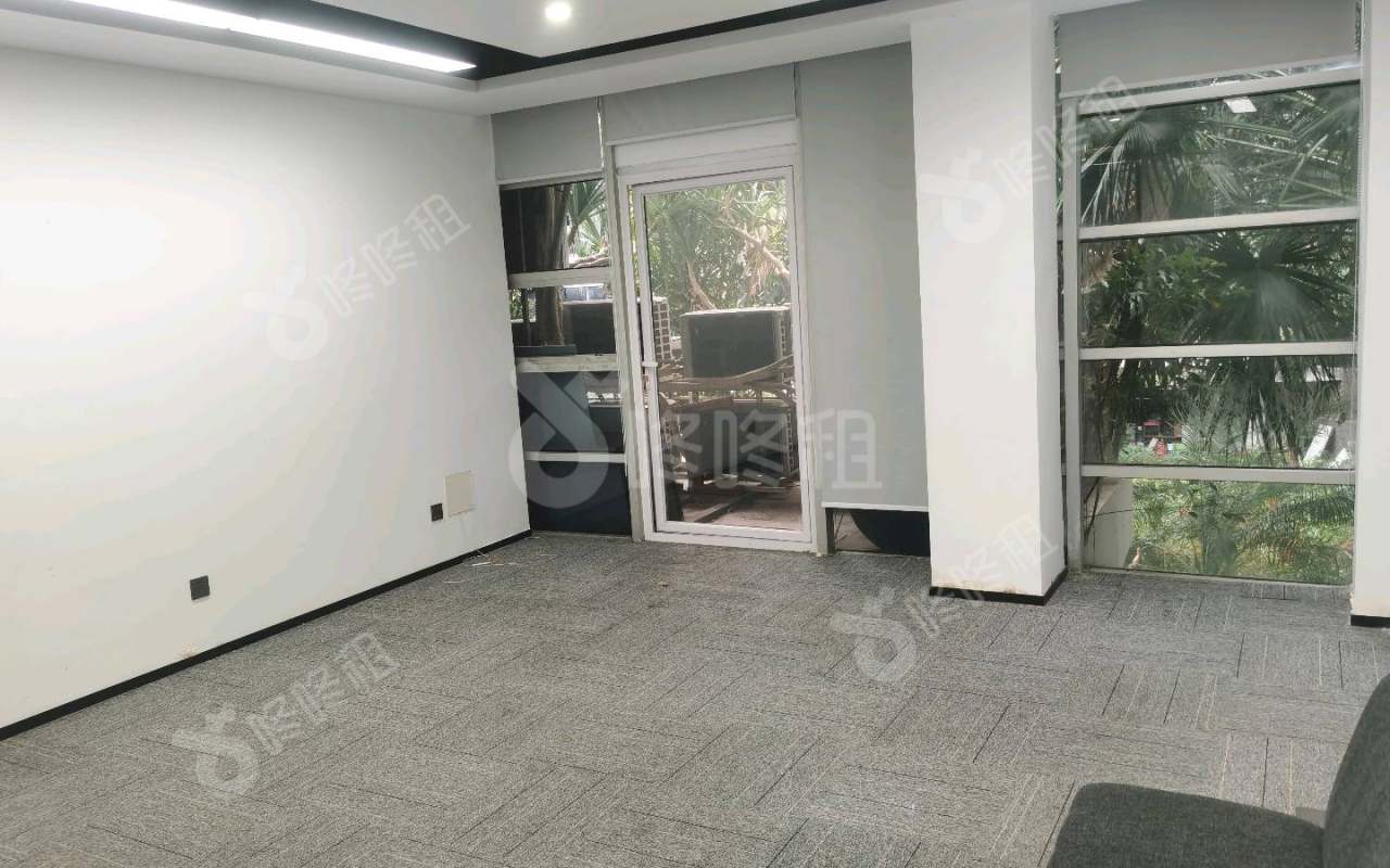 深圳软件园_85平_精装_办公室开间