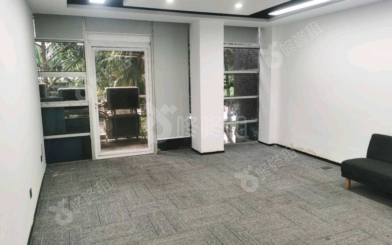 深圳软件园_85平_精装_办公室开间