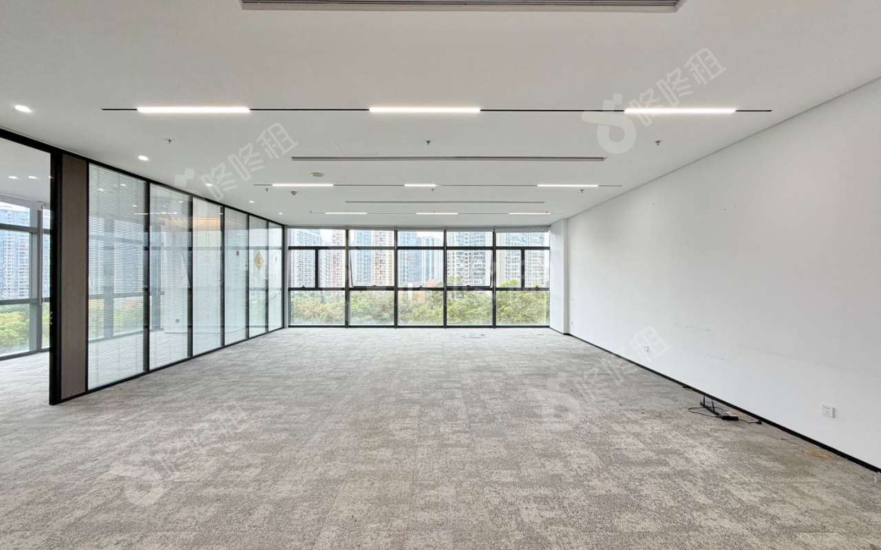 绿景美景广场_328平_豪装_办公室开间