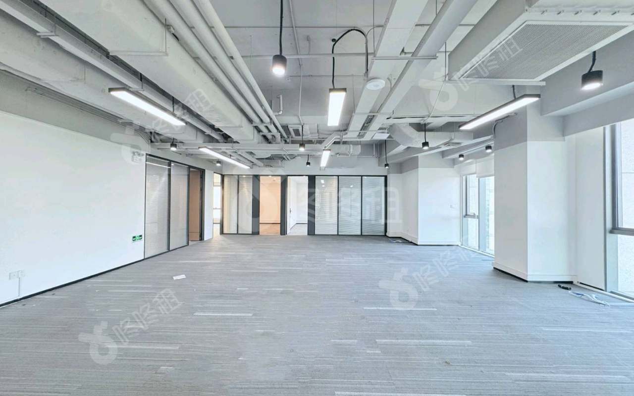 中检大厦_643平_精装_办公室开间