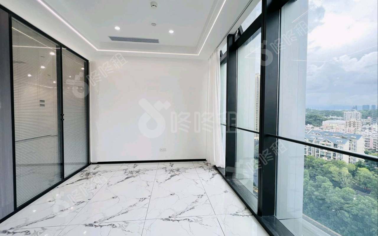 方大城_103平_精装_办公室隔间