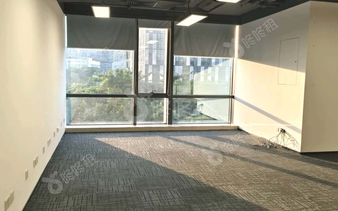 科兴科学园_180平_精装_办公室隔间