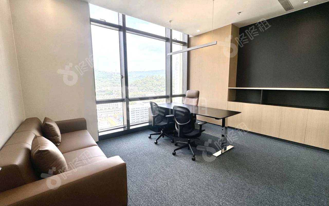 创富大厦·美百年科创中心_195平_精装_办公室隔间