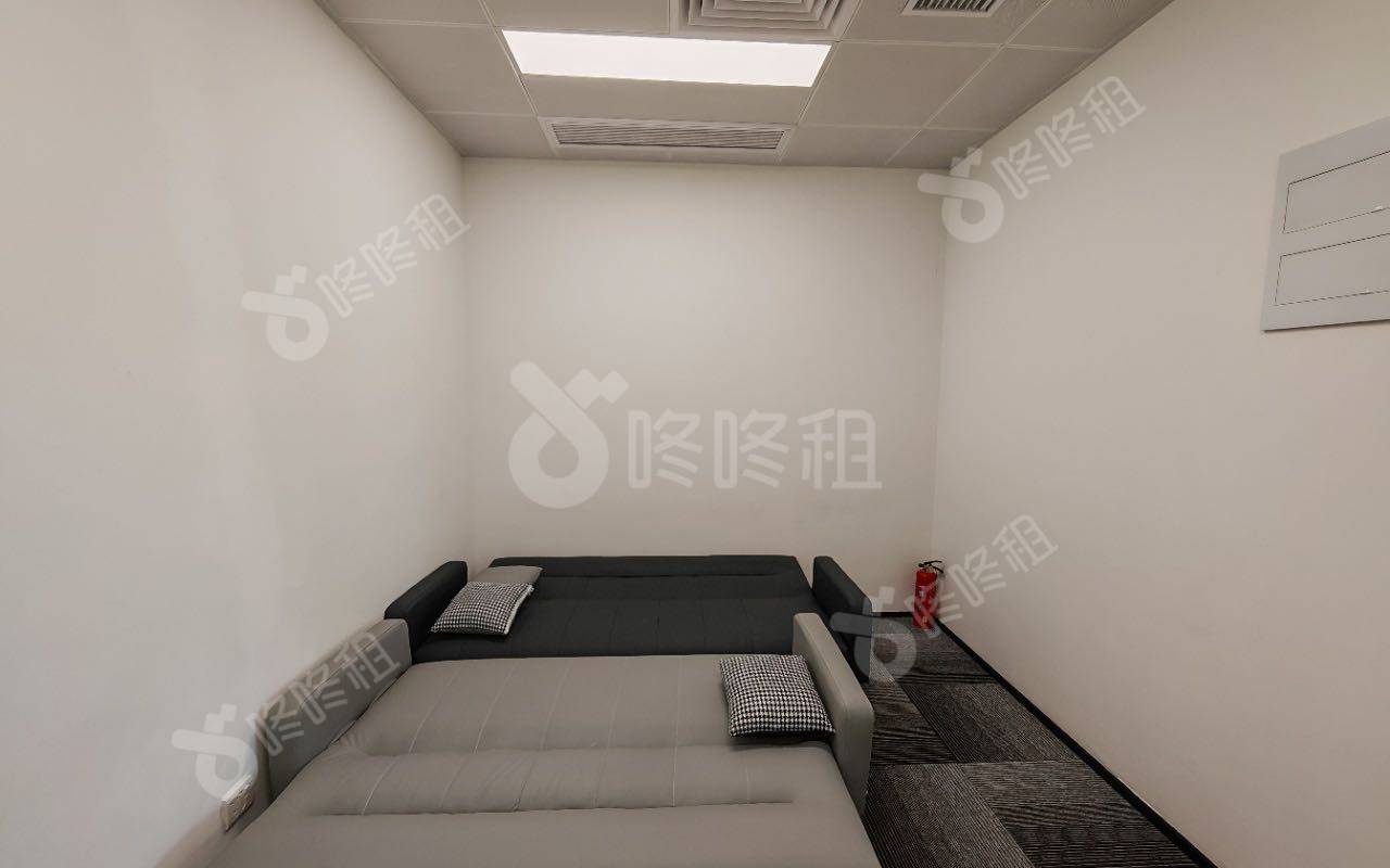 澳特科兴科学园_178平_豪装_办公室隔间