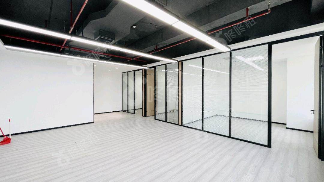 振业国际商务中心_138平_精装_办公室开间