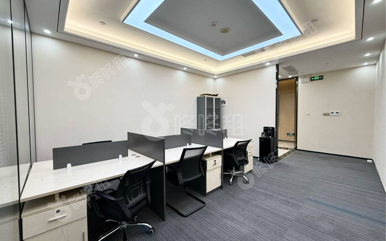 易尚中心_88平_豪装_办公室开间