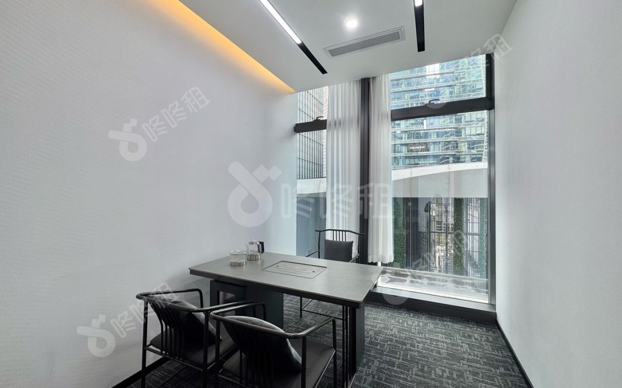 卓越前海壹号_268平_豪装_办公室隔间