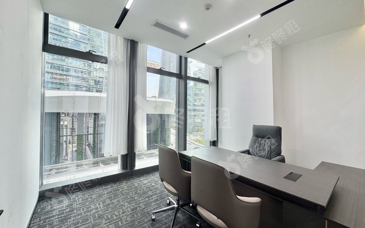 卓越前海壹号_268平_豪装_办公室隔间