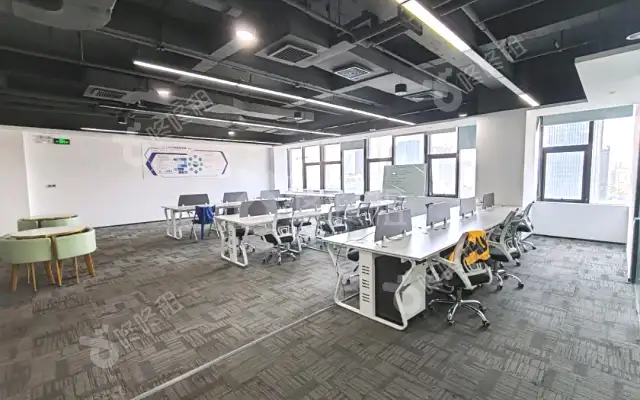 国人通信大厦_500平米_精装_办公室房源出租