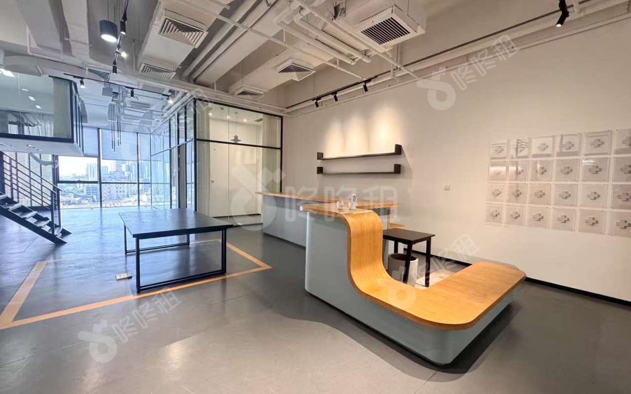 海翔广场_204平_豪装_办公室开间
