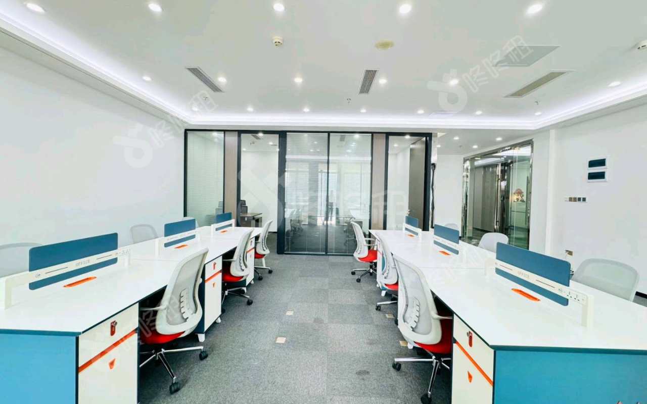 方大城_292平_精装_办公室开间