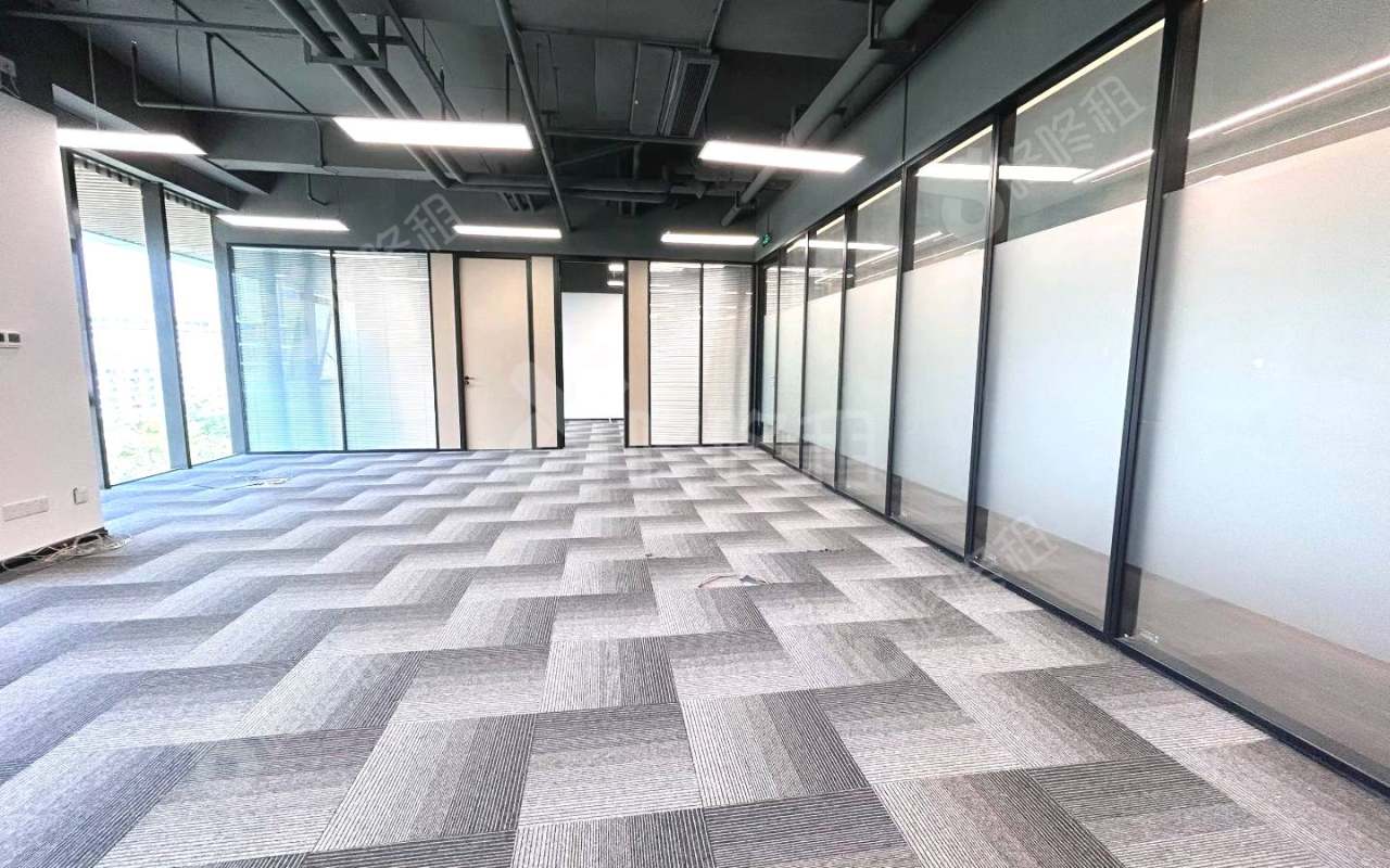 前海科兴科学园(正中华丽中心)_158.06平_精装_办公室开间