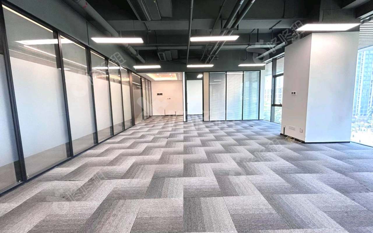 前海科兴科学园(正中华丽中心)_158.06平_精装_办公室开间