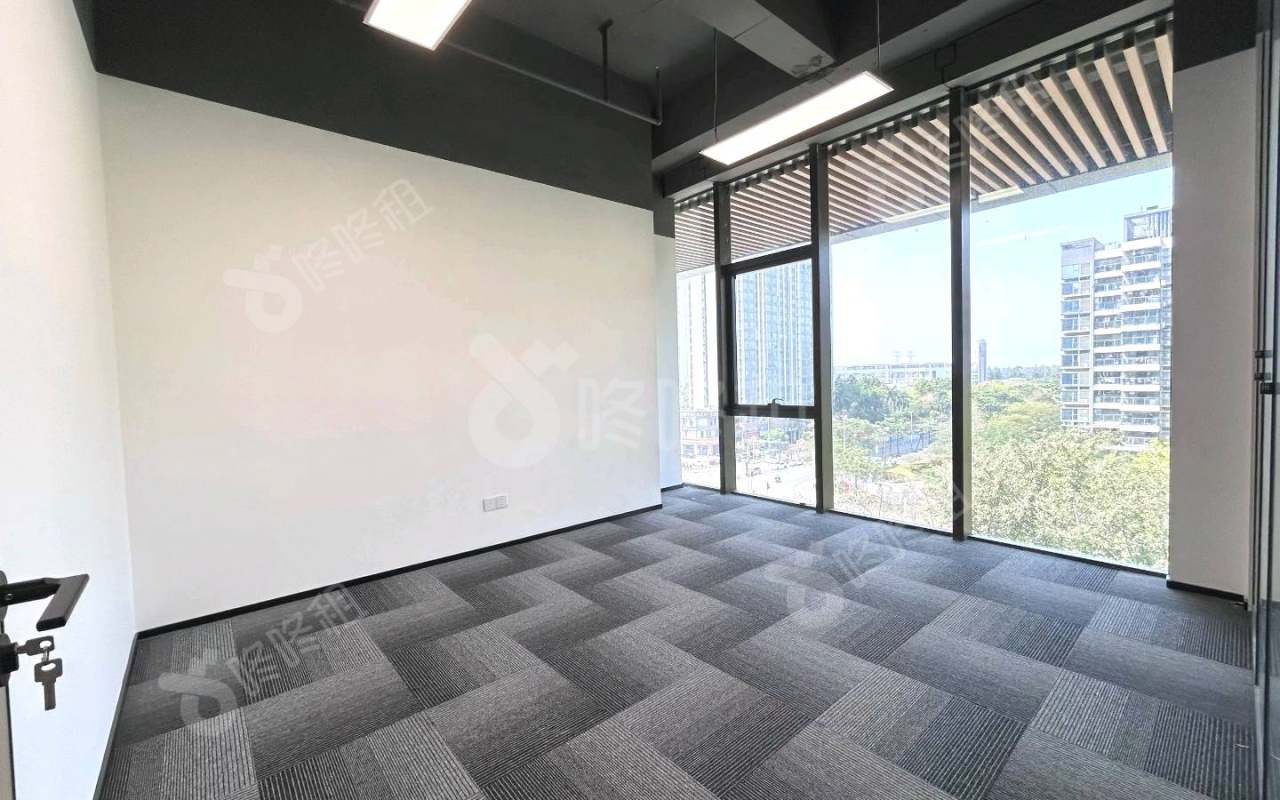 前海科兴科学园(正中华丽中心)_158.06平_精装_办公室隔间