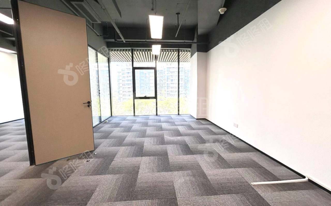 前海科兴科学园(正中华丽中心)_158.06平_精装_办公室隔间
