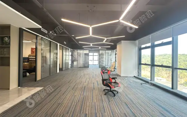 阳基九方广场_552平米_精装_办公室房源出租