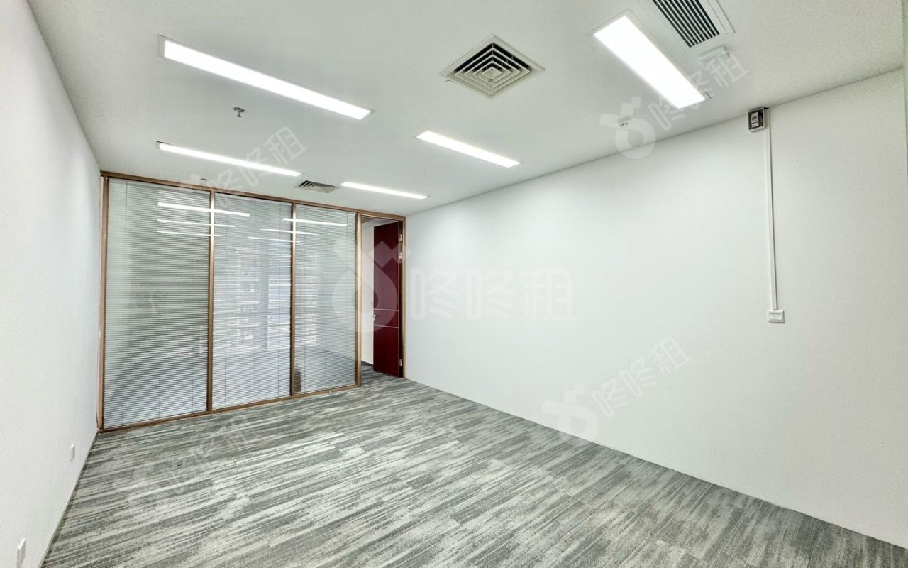 阳光科创中心_75平_精装_办公室开间