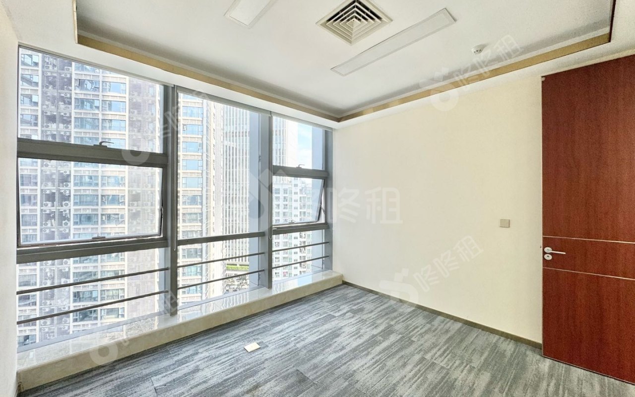 阳光科创中心_75平_精装_办公室隔间