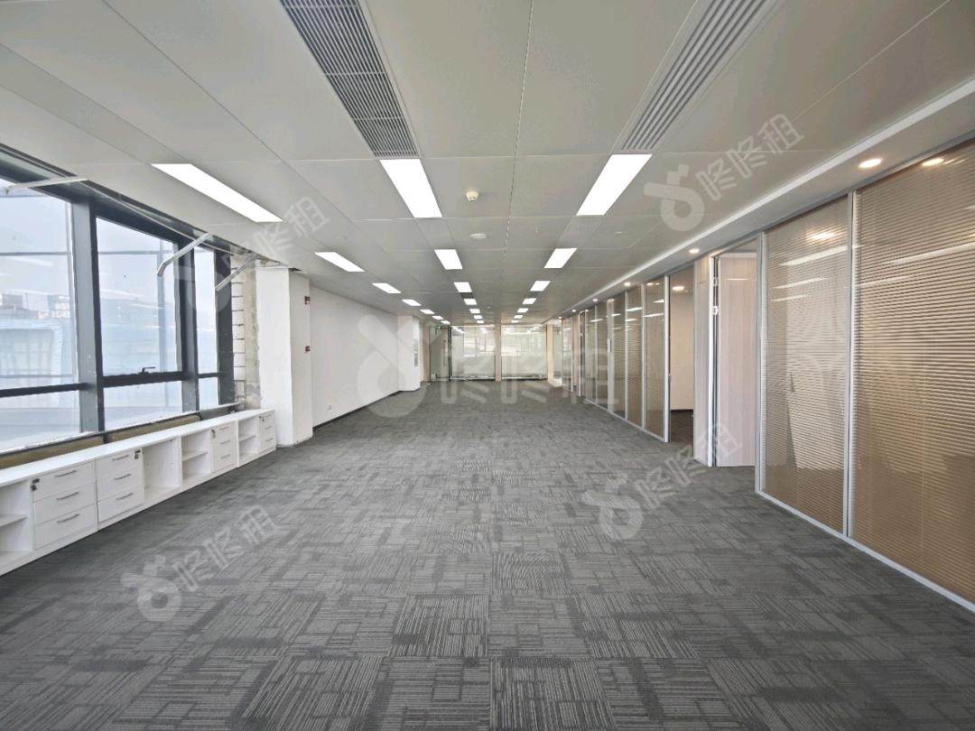 源政创业大厦_468平_精装_办公室开间
