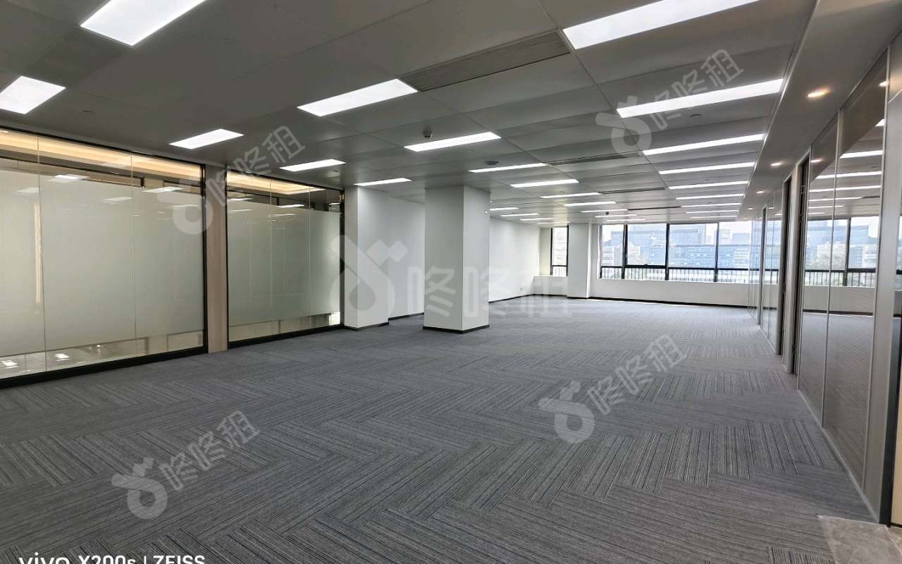 源政创业大厦_398平_精装_办公室开间