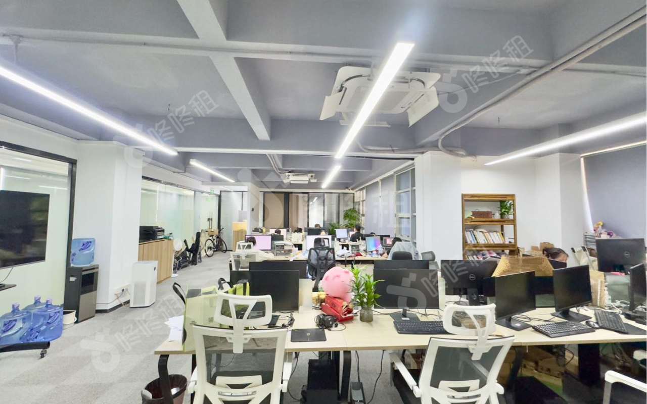 深圳软件园_200平_精装_办公室开间