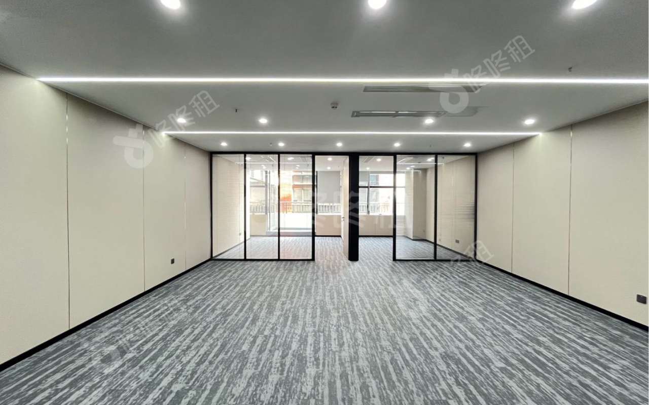 中粮商务公园_188平_豪装_办公室开间