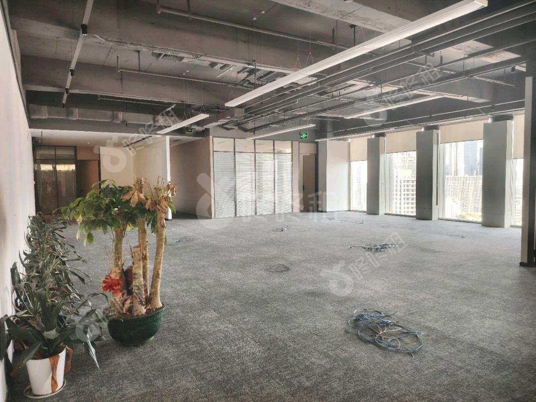 达实智能大厦_366平_精装_办公室开间