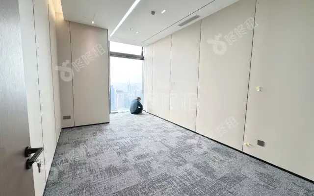 皇庭中心_486平_精装_办公室房源出租