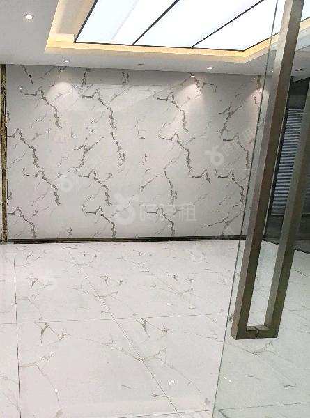 国人通信大厦_173平_精装_前台