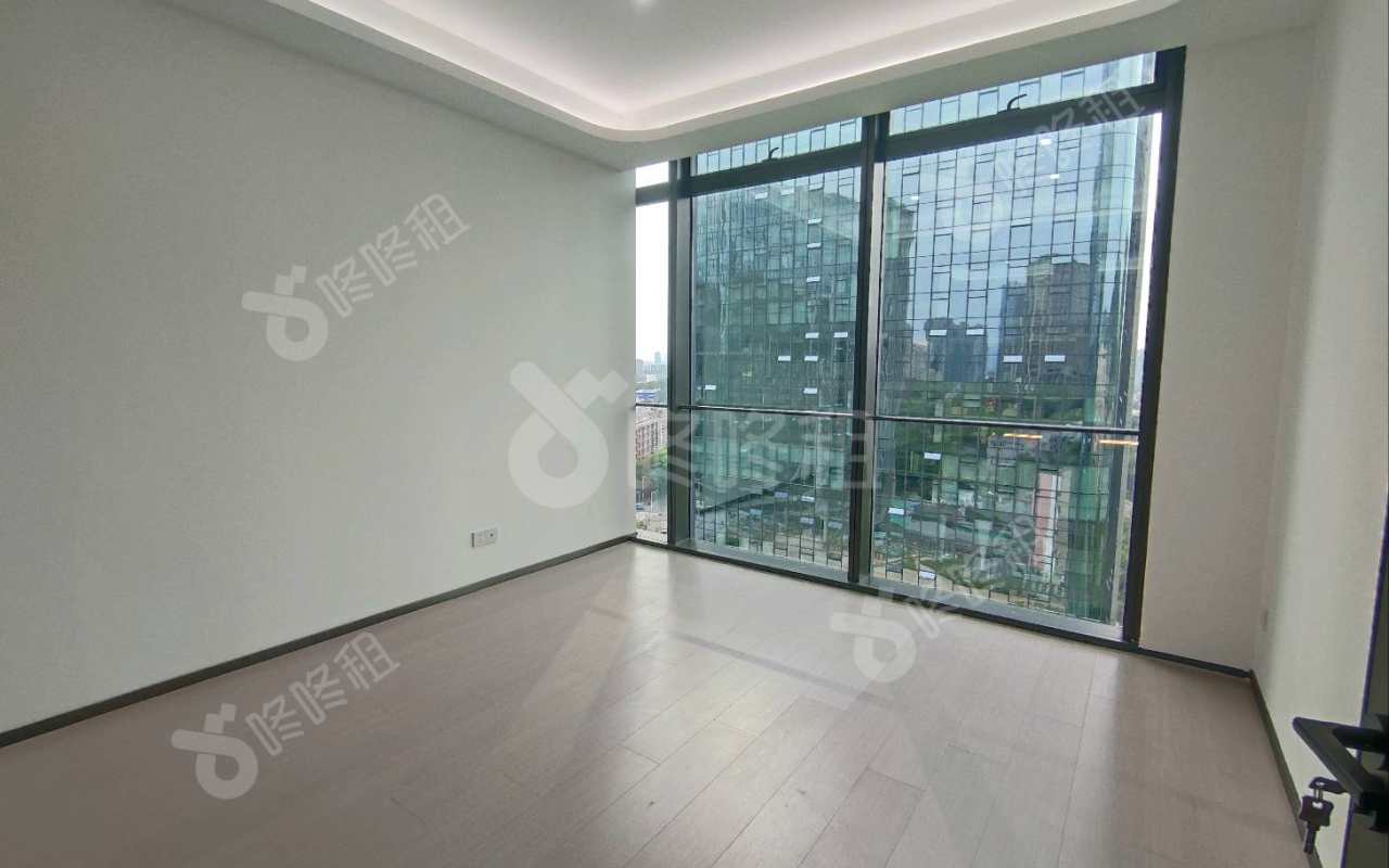 方大城_96平_精装_办公室隔间