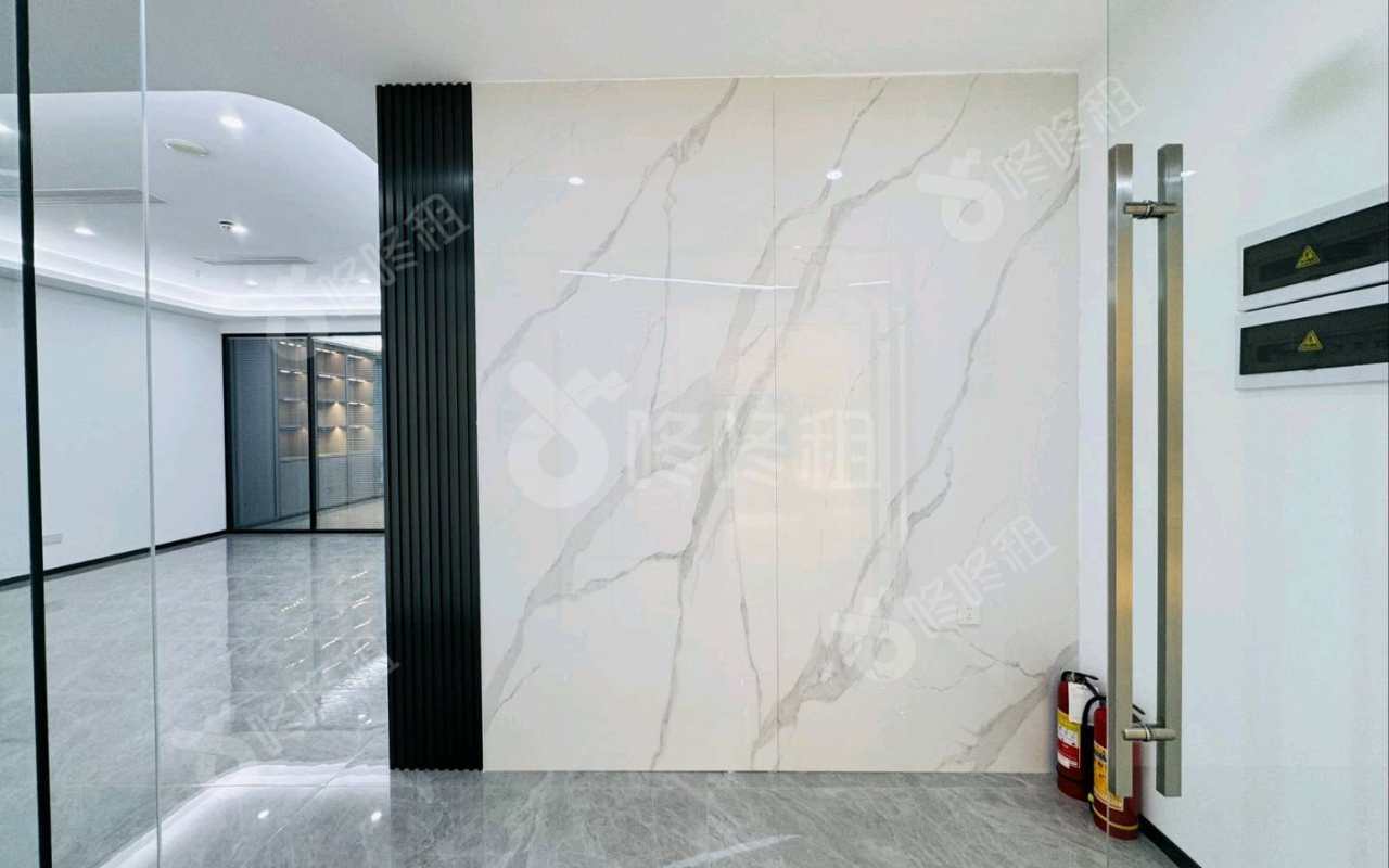 方大城_198平_精装_前台