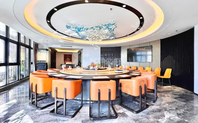 丽雅查尔顿广场_1087m²_豪装_办公室房源出租