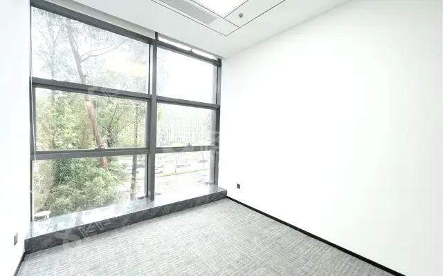 绿景美景广场_341平_精装_办公室房源出租