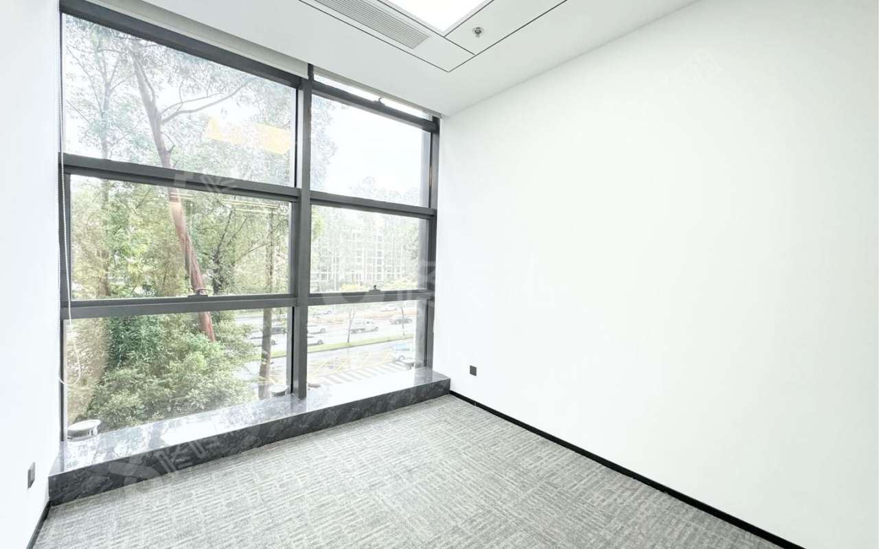 绿景美景广场_341平_精装_办公室隔间