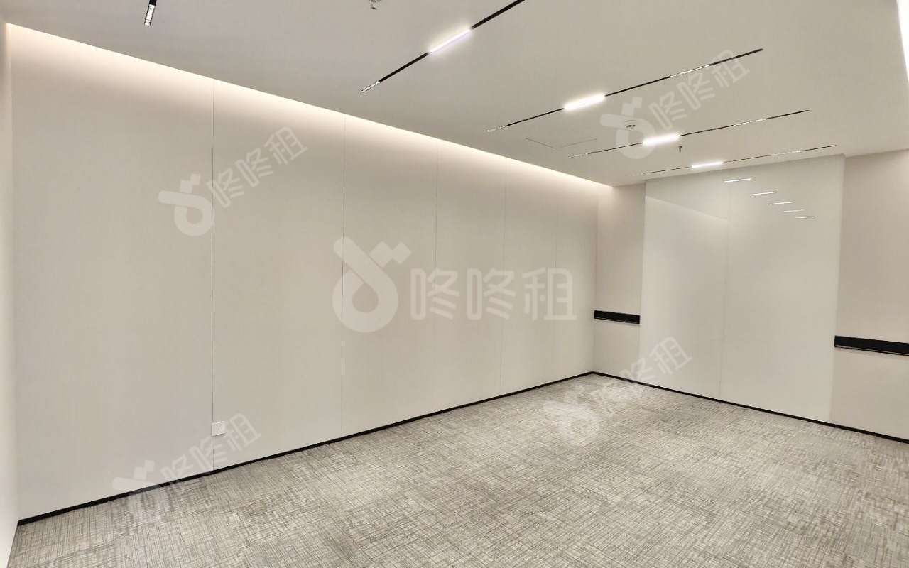壹方中心_350平_豪装_办公室隔间