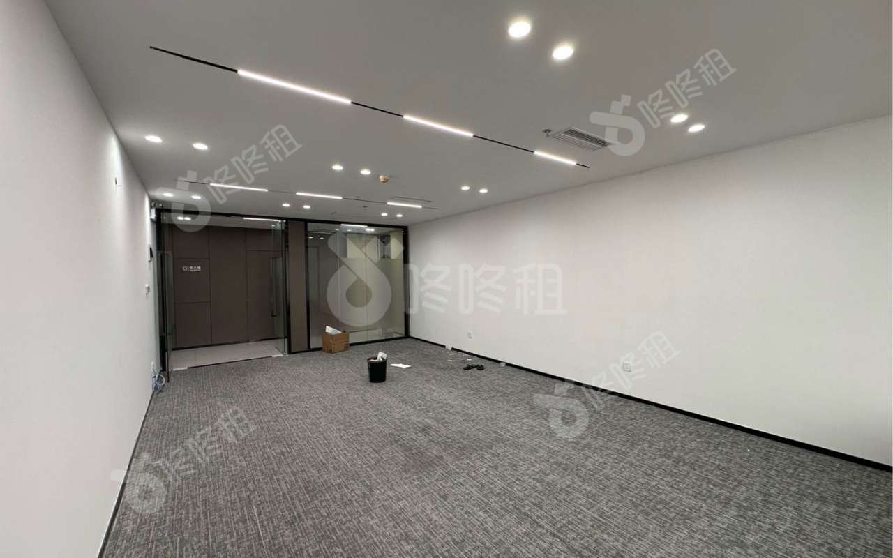 时代科技大厦_133平_精装_办公室开间